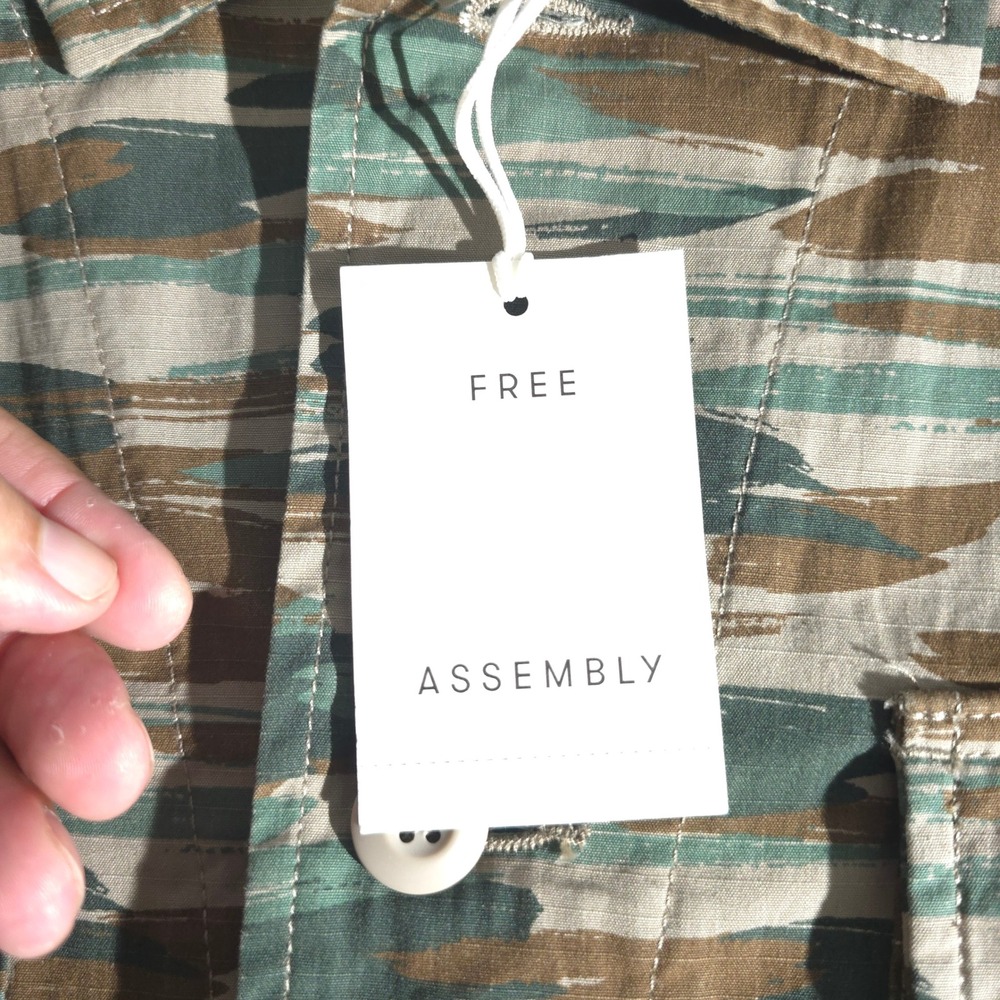 Free Assembly Mens Fatigue Military Jacket Sz XL Camo Camouflage Cotton New NWT - Picture 7 of 13